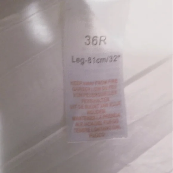 Men's Boohoo Distressed Denim Jeans Waist 36/Length 32in - Picture 6 of 6